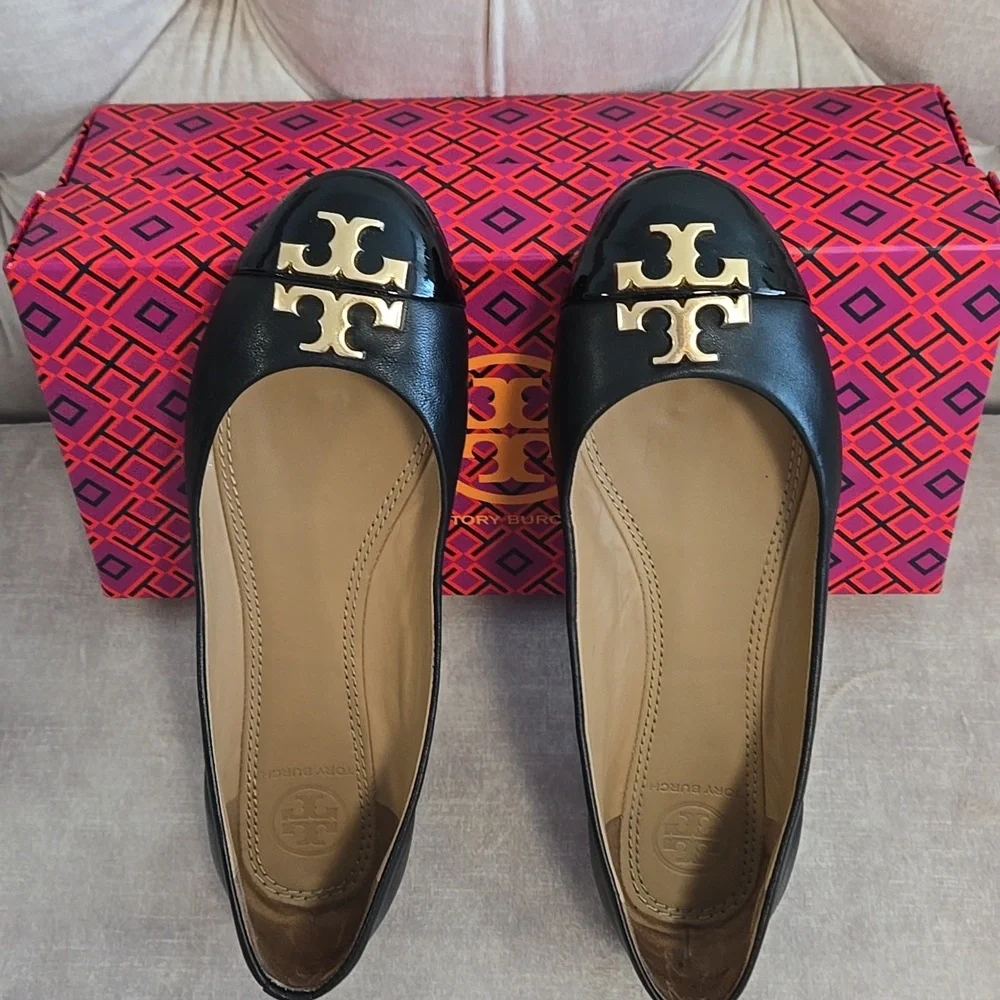 Tory Burch Everly Ballet Flats, Black Nappa Leather/Patent Leather, Size 5.5 - Picture 3 of 11